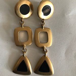 Matt gold dangle earrings